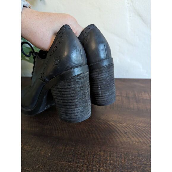 Born Women's Lace-up Leather Oxford Block Heel Booties - Size 8.5 - Picture 10 of 10